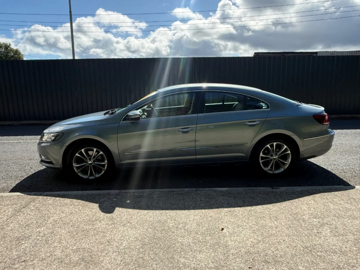 Volkswagen Passat SPORT 2.0 TDI MANUAL 6SPEED FWD - Image 6