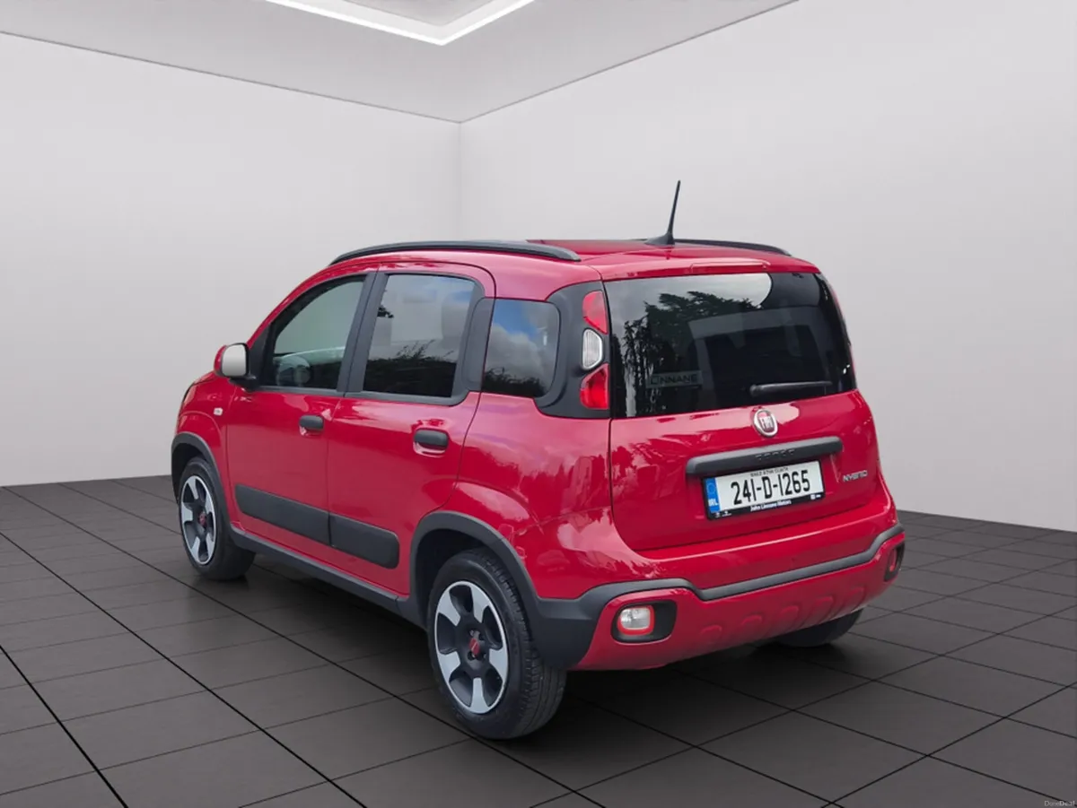 Fiat Panda 1.0 MHEV CROSS 5DR - Image 3
