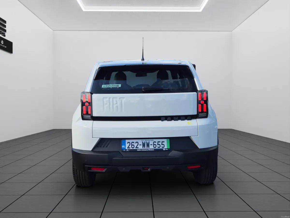 Fiat Panda ICON 44KWH 83KW 5DR AUTO - Image 4