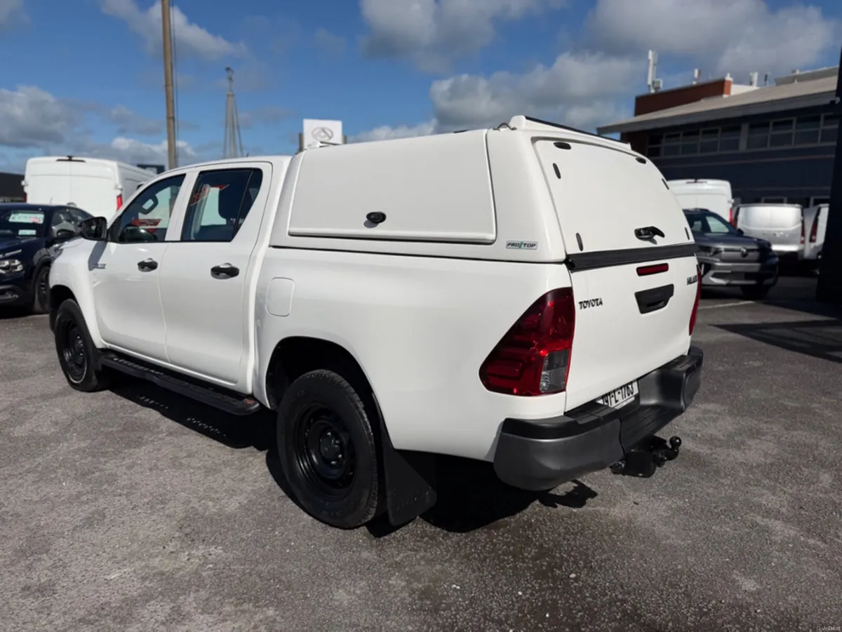 Toyota Hilux Toyota Hilux Double Cab - Image 2