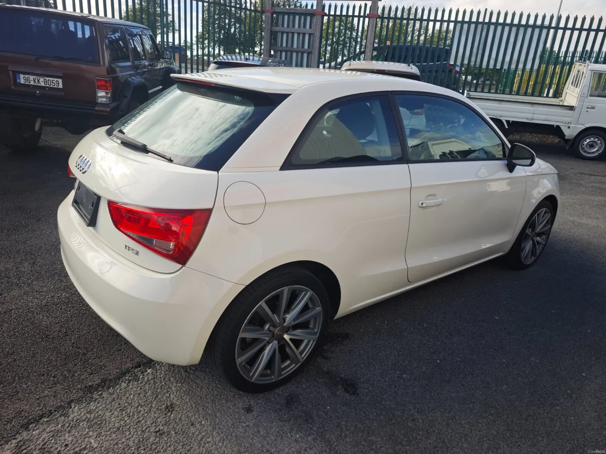 Audi A1 1.4 petrol automatic s-tronic - Image 4