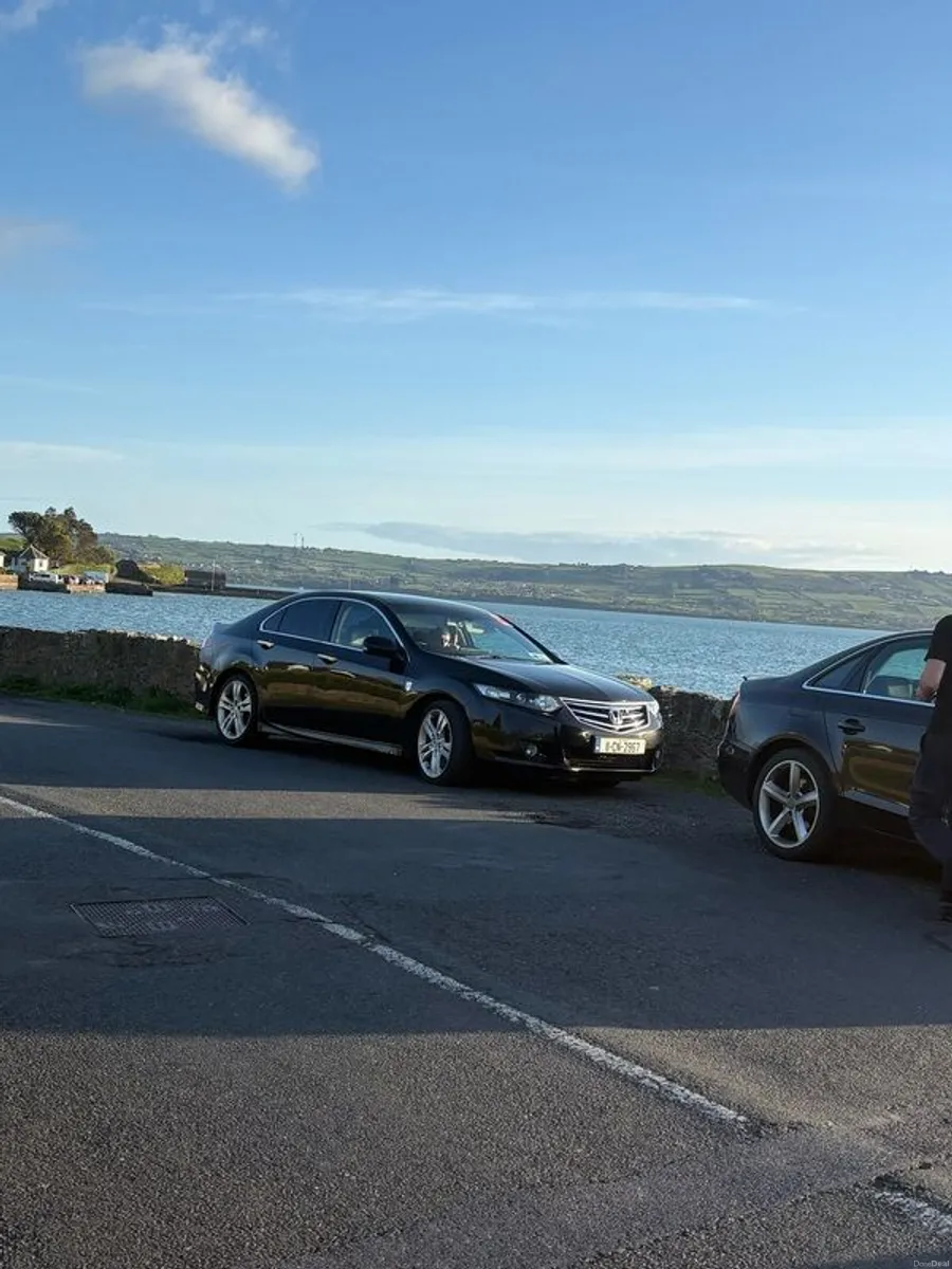2011 Honda Accord type s 180 hp - Image 4