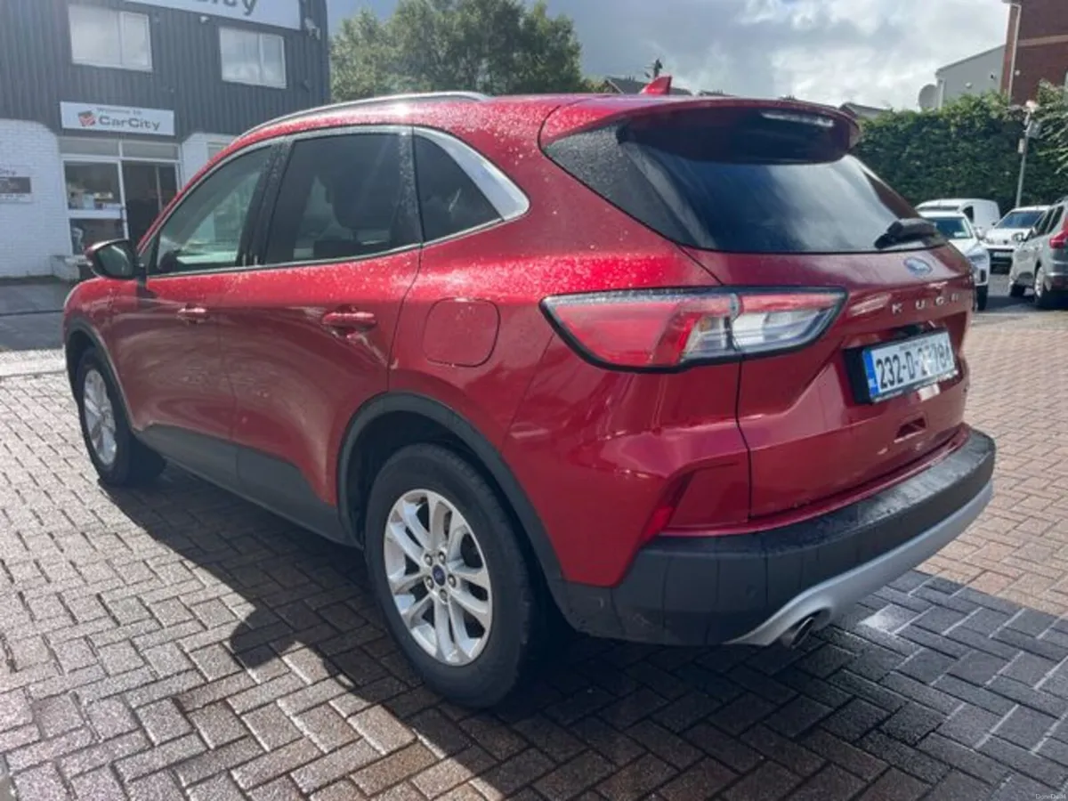 Ford Kuga Titanium PLUG IN HYBRID AUTOMATIC - Image 3