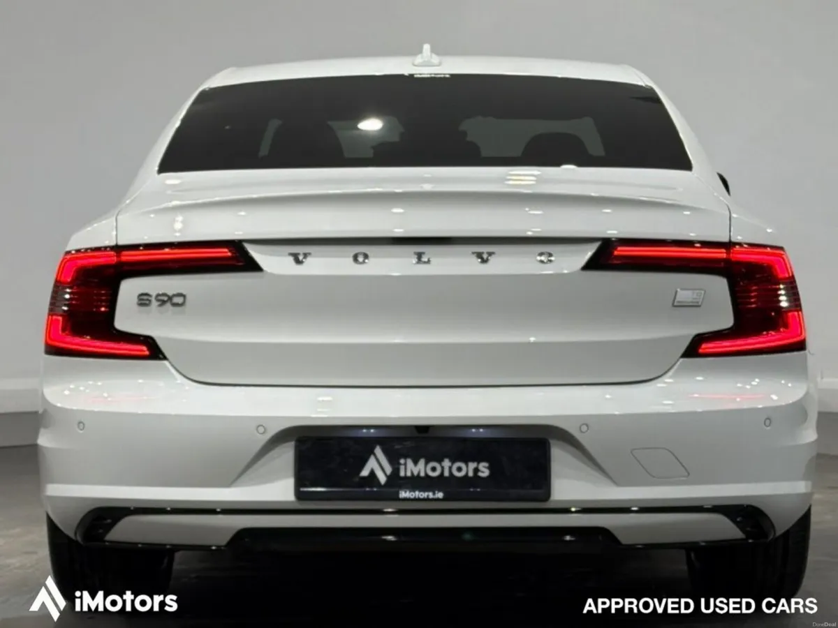 Volvo S90 RECHARGE T8 R-DESIGN AWD - Image 4