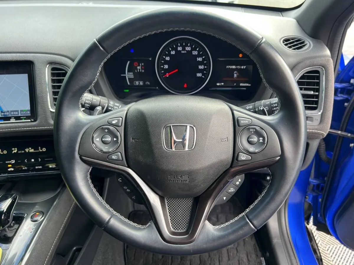 Honda Vezel RS 1.5 HYBRID AUTO // 18" DIAMOND CUT - Image 4