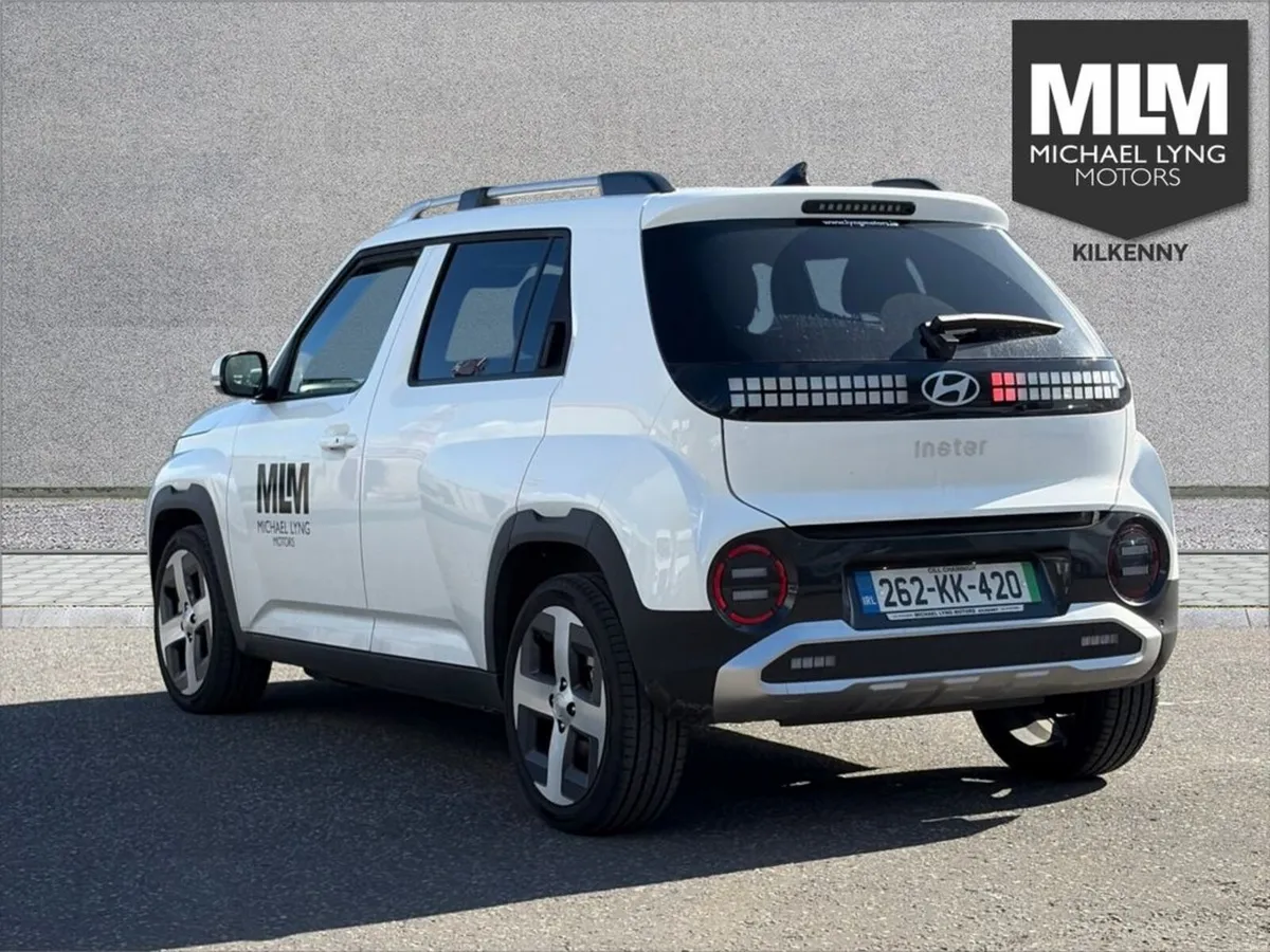 Hyundai INSTER Elegance 49KWH - Image 6