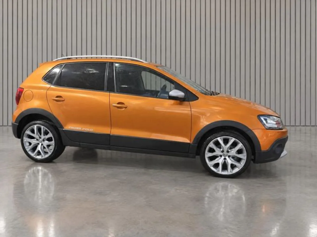 Volkswagen Polo (THE TALL) CROSS POLO - Image 1