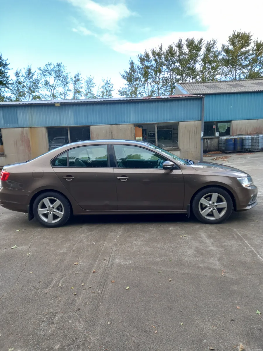 2016 Volkswagen Jetta 2L Diesel - Image 2