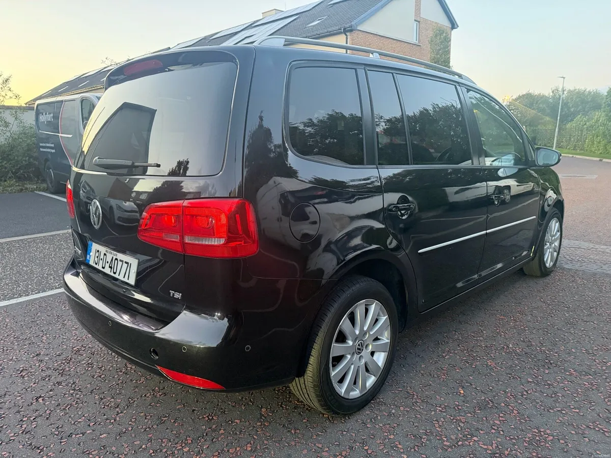 2013 Volkswagen Touran 7 seater  (Automatic) - Image 4