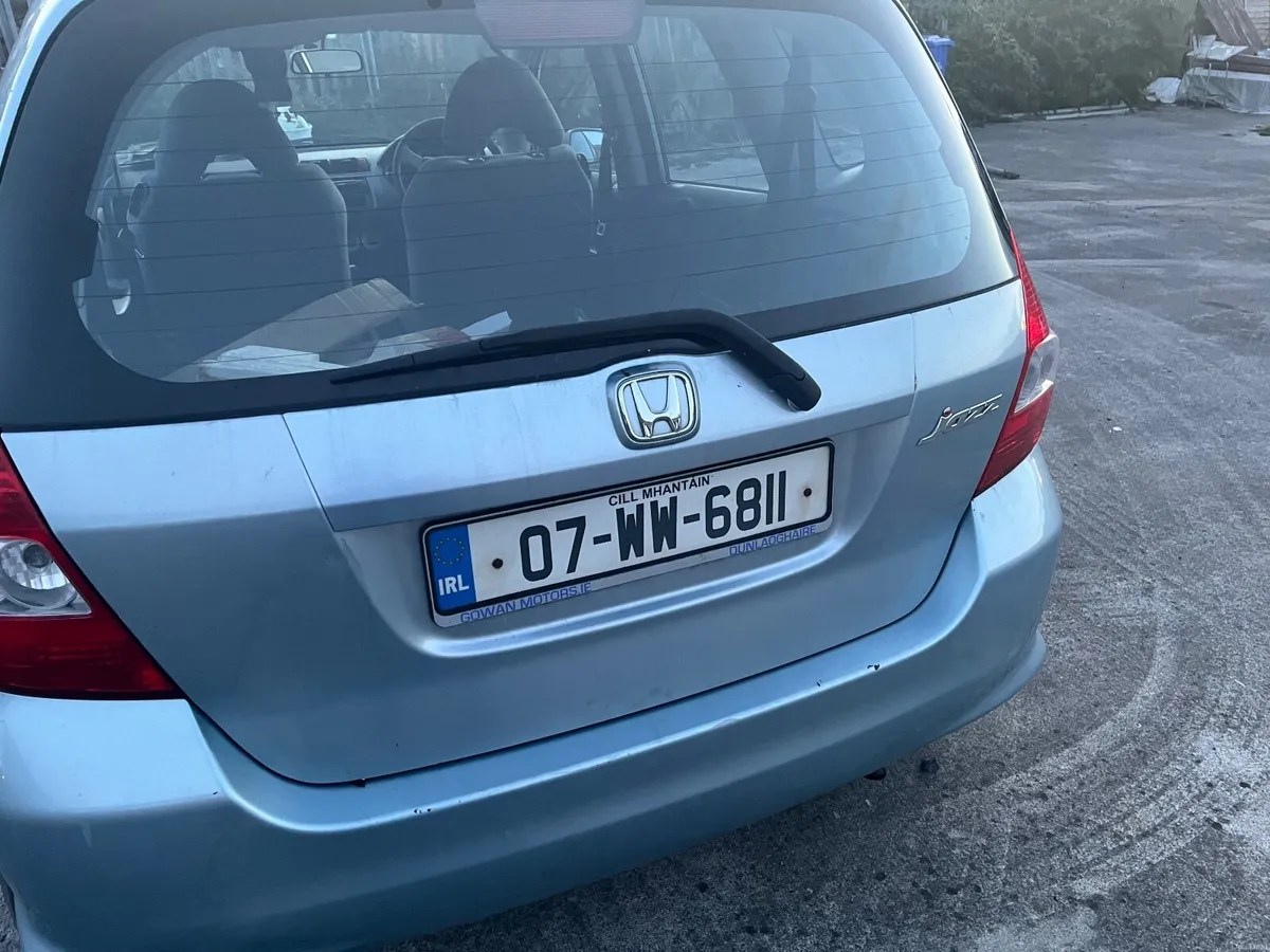 Honda Jazz 2007 mileage in the photo - Image 3