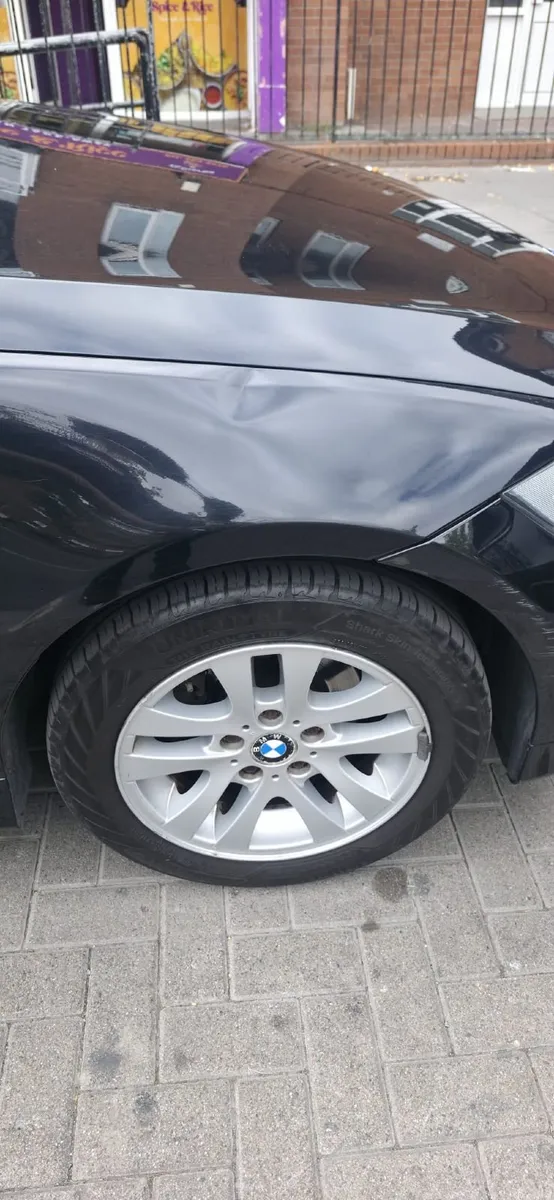 BMW 3-Series 2007 - Image 2