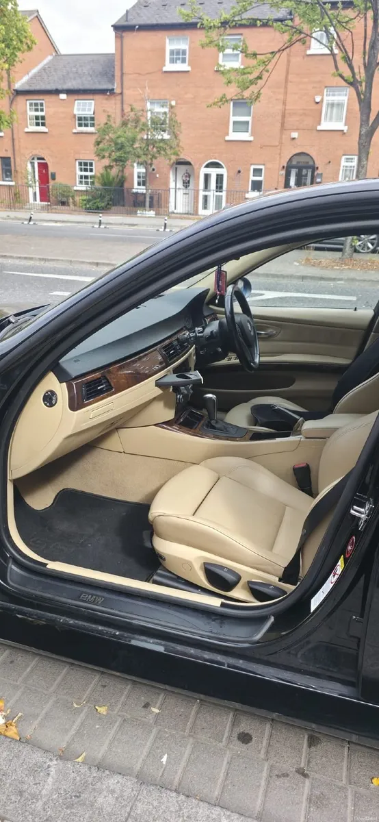 BMW 3-Series 2007 - Image 6