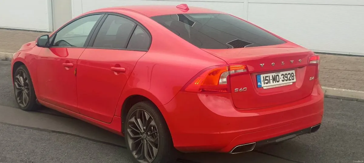 2015 Volvo s60 - Image 5