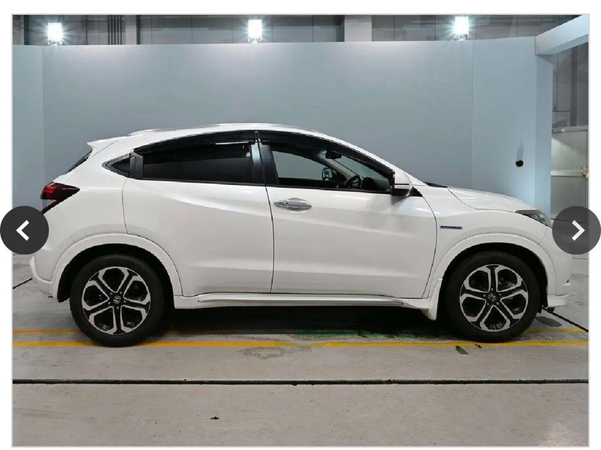 Honda Vezel 2017 | Automatic | Arriving end of 26 - Image 3