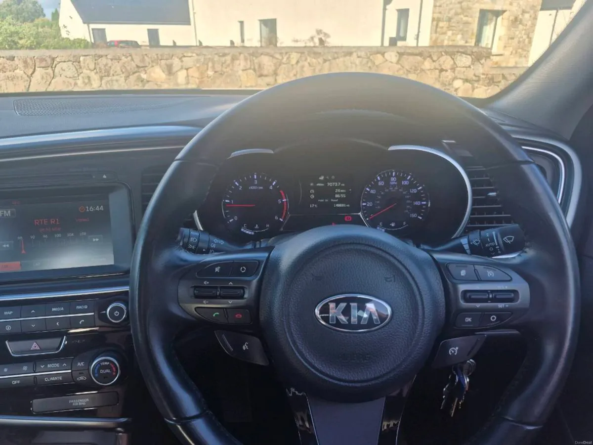 Kia Optima - Image 6