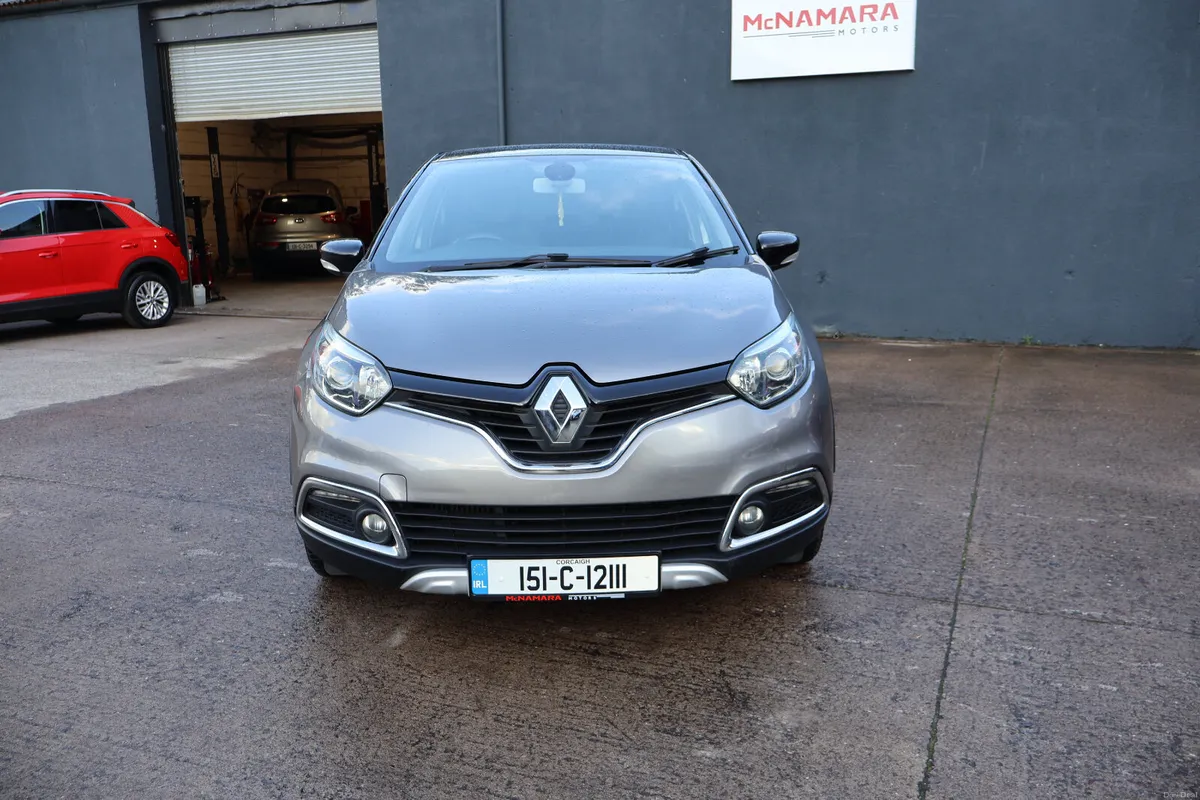 Renault Captur Signature Huge Spec 12 Months NCT! - Image 4