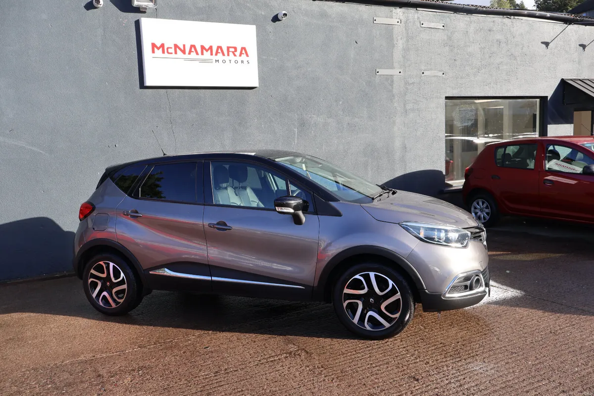 Renault Captur Signature Huge Spec 12 Months NCT! - Image 2