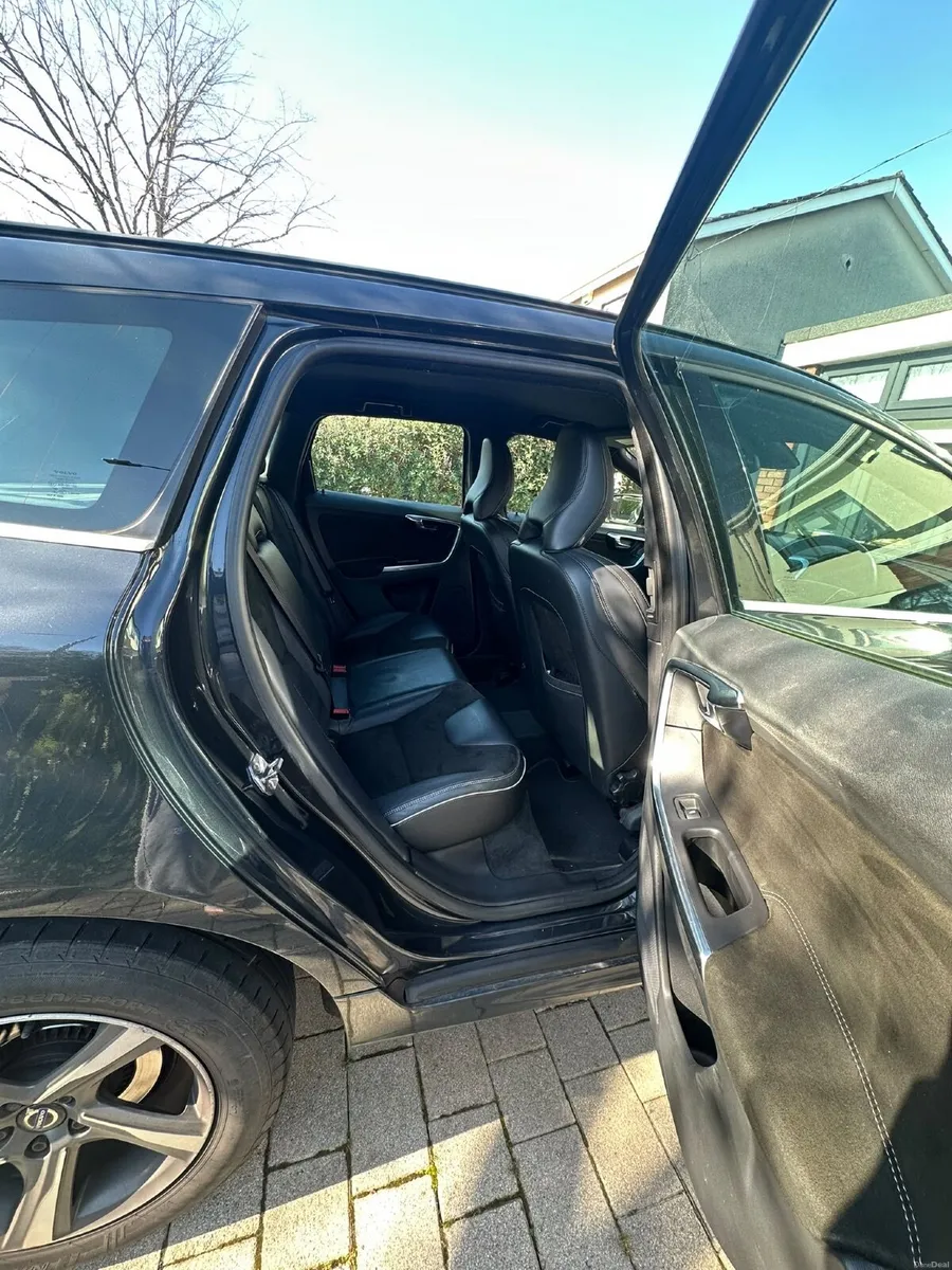 Volvo XC60 2015 - Image 4
