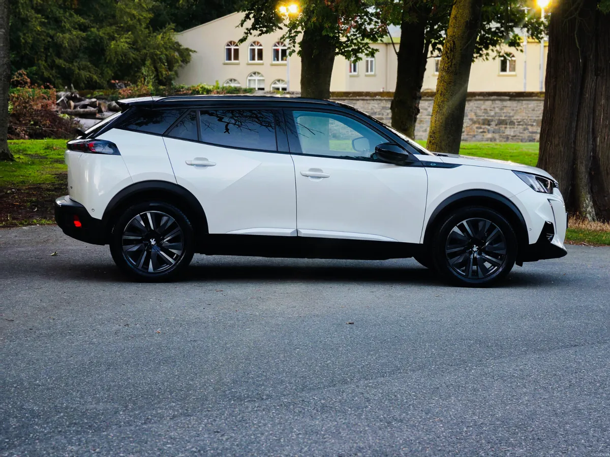 2022 Peugeot 2008 Electric GT 50kWh - Image 6