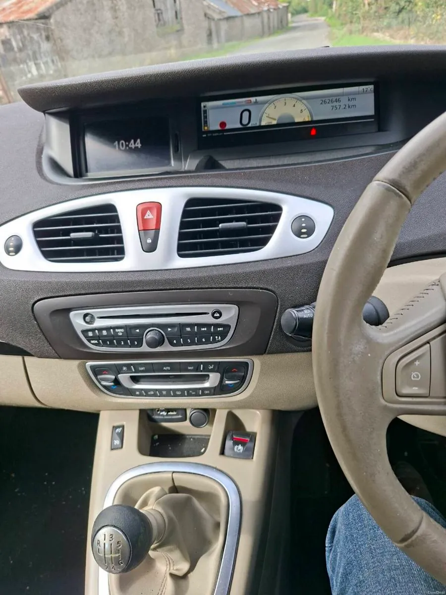 RENAULT SCENIC 2010 7 SEATER - Image 6