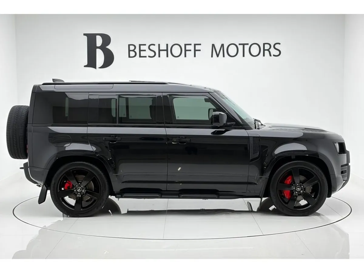 Land Rover Defender P300e X-DYNAMIC HSE=PAN ROOF// - Image 6