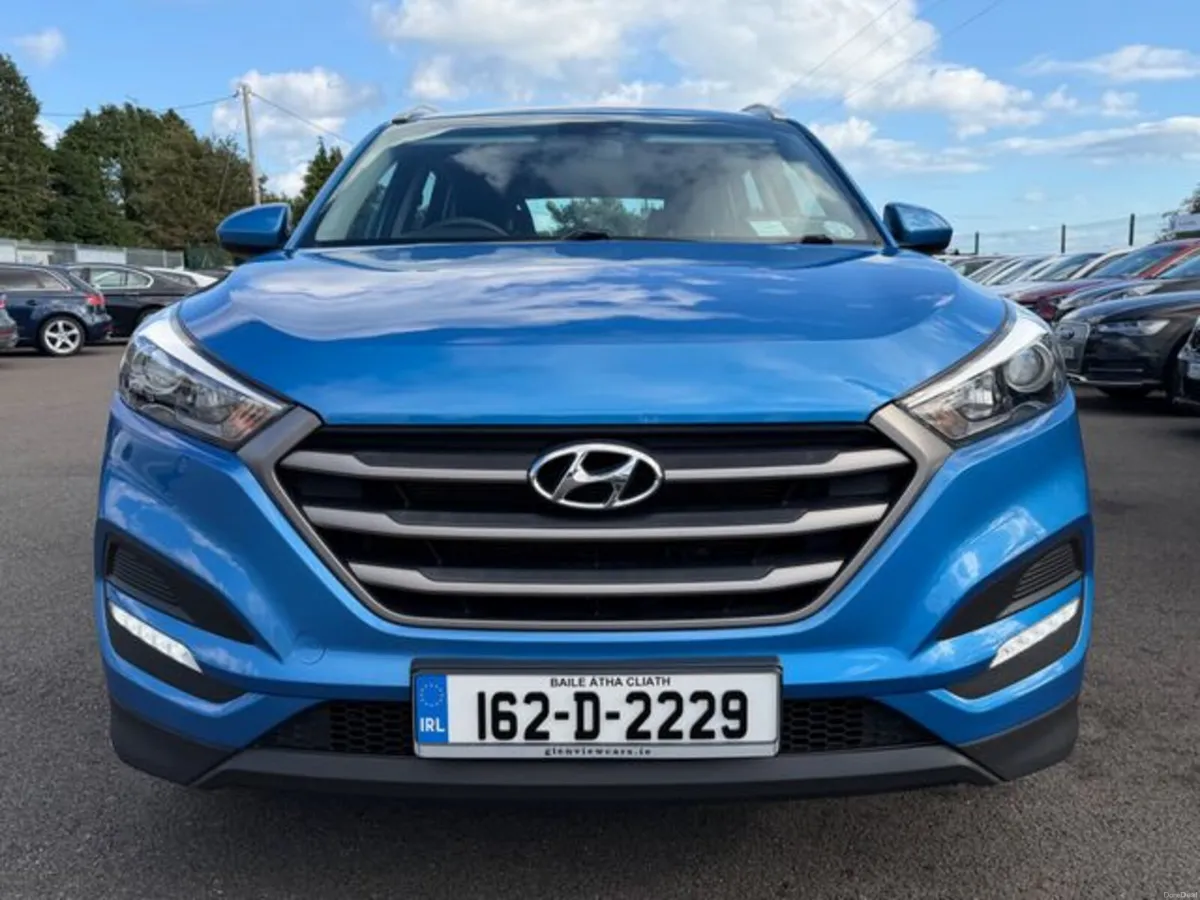 Hyundai Tucson Petrol 5DR - Image 2