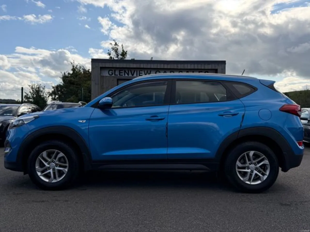 Hyundai Tucson Petrol 5DR - Image 4