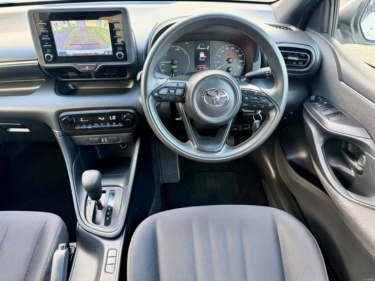 Toyota Yaris Hybrid 2021 - Image 5