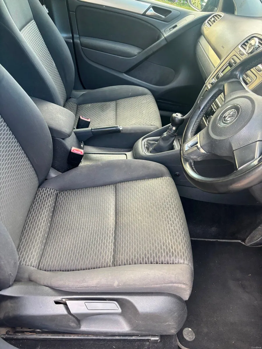 Volkswagen Golf - Image 6