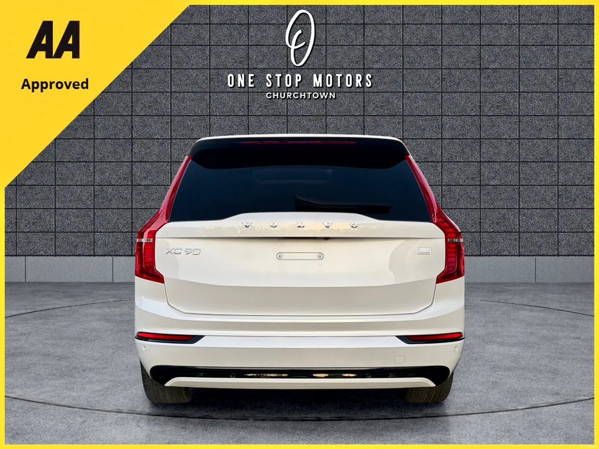 2024 Volvo XC90 T8 *ULTIMATE DARK PLUS* PHEV-7SEAT - Image 5