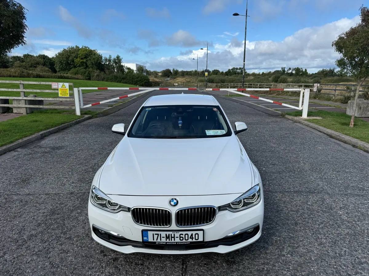 Car - Image 1