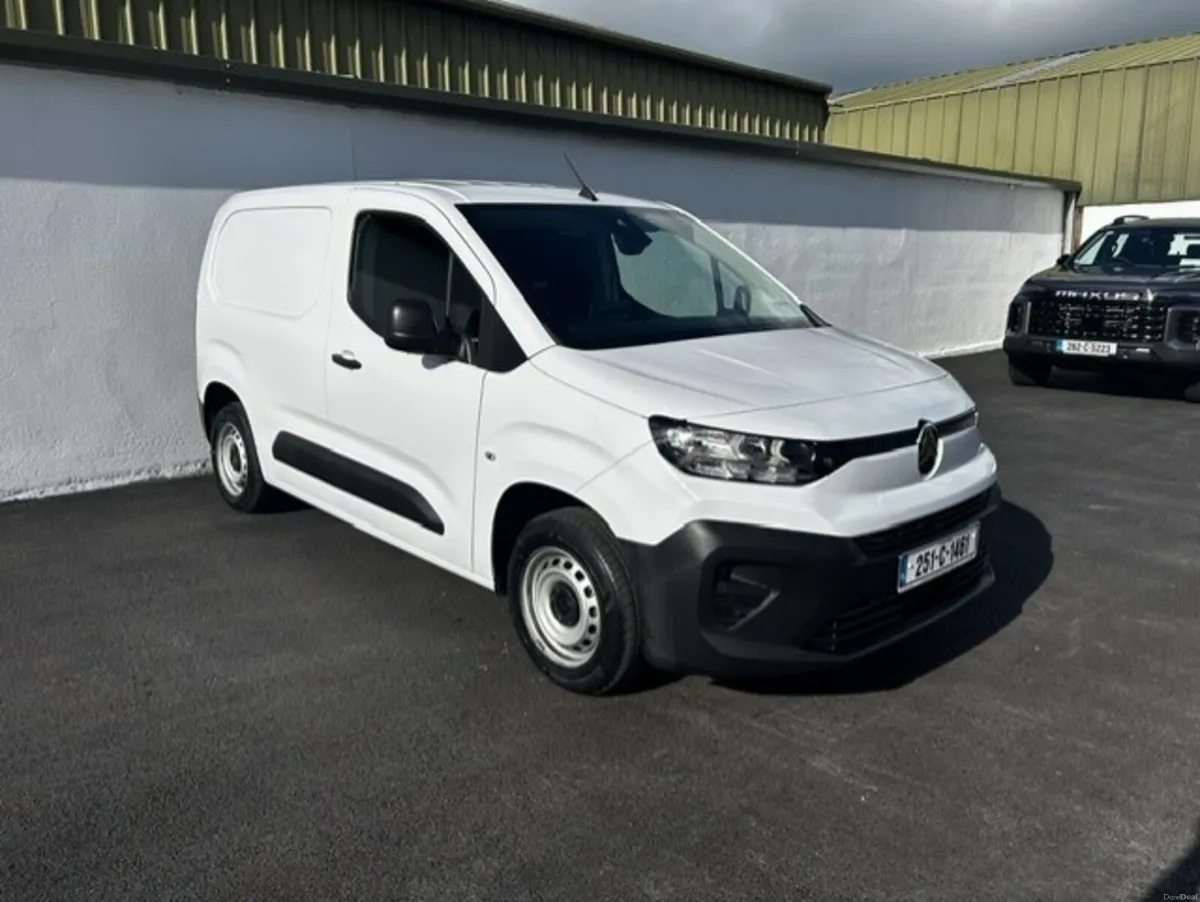 Citroen Berlingo 2025 - Image 1