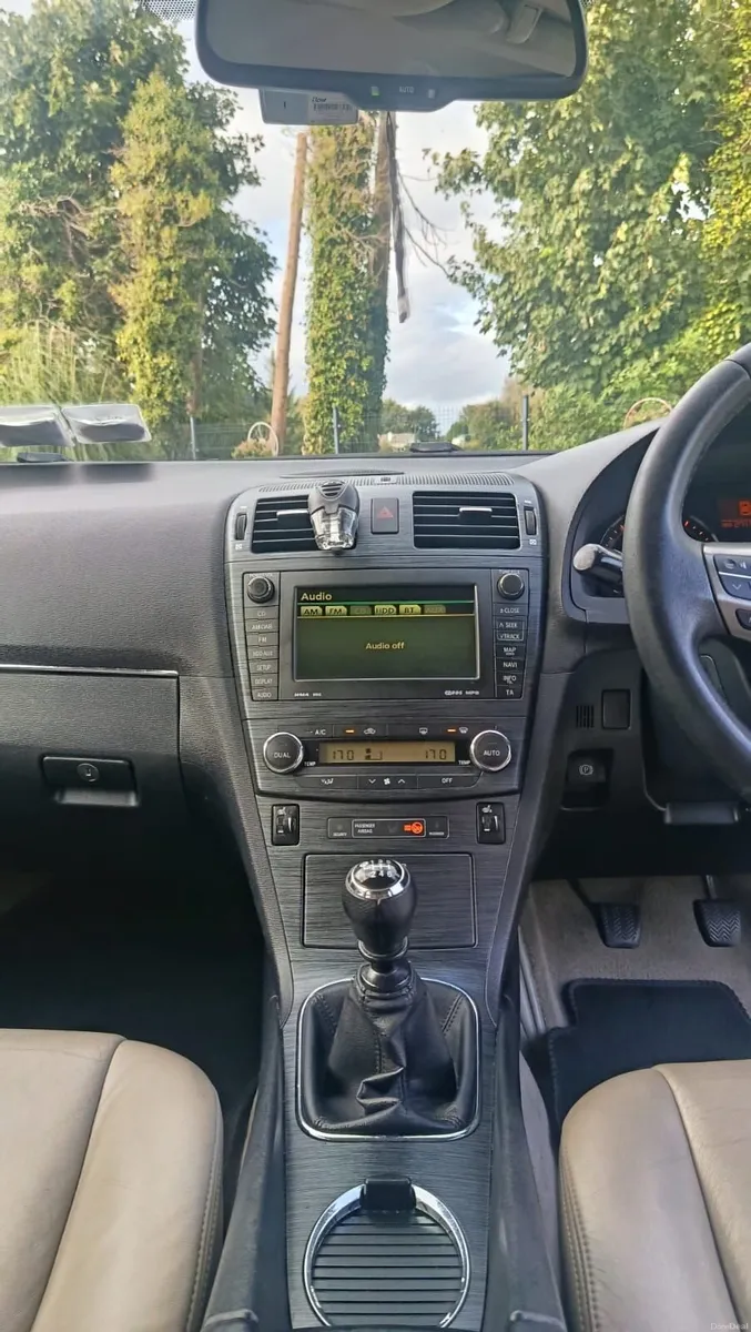 Toyota Avensis 2010 - Image 3