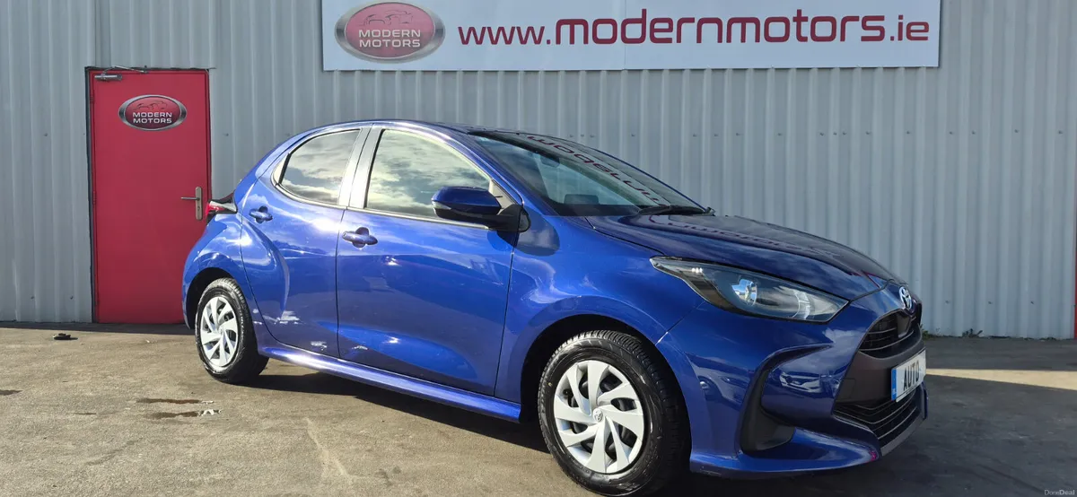 Toyota Yaris hybrid/petrol 1.5 auto new model - Image 2
