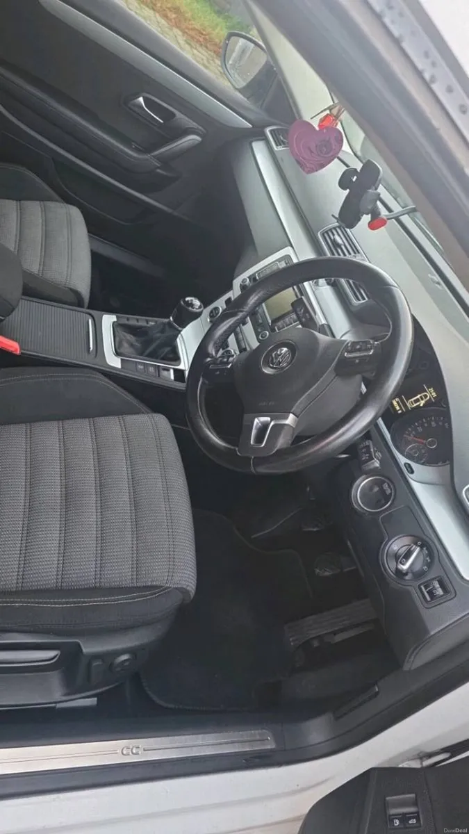 2013 Bluemotion volkswagen CC 2.0 tdi - Image 6
