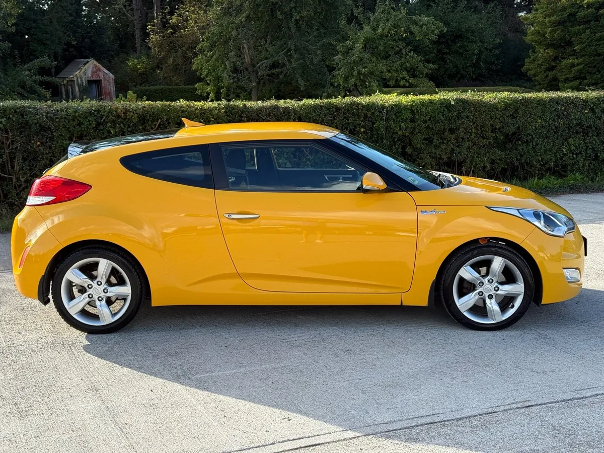 141 Hyundai Veloster 203k kms NEW NCT 05/27 - Image 5