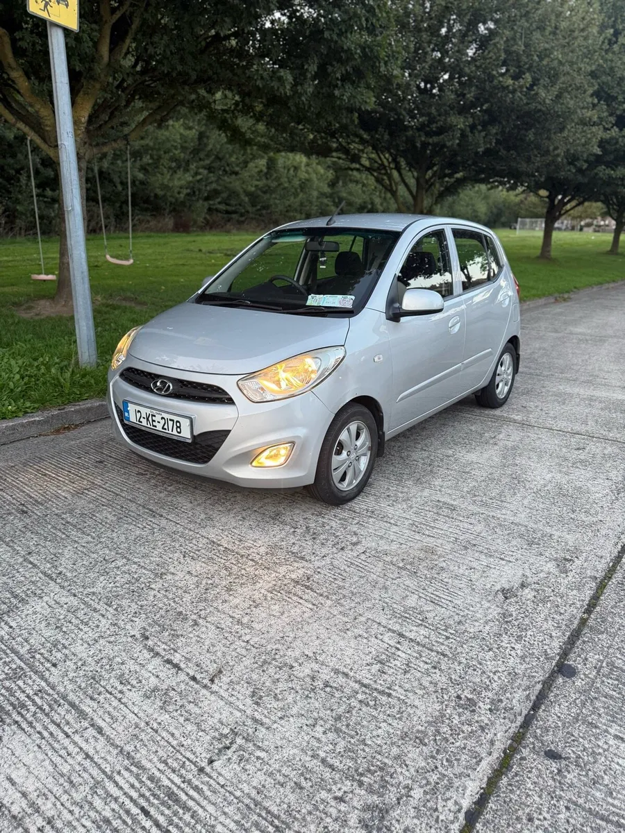 Hyundai i10 AUTO/ NEW NCT/ ONLY 65k kms *** - Image 3