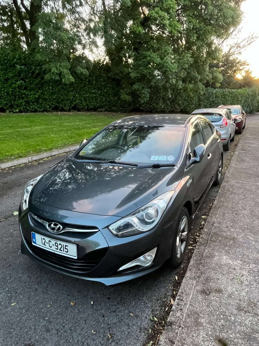 Hyundai i40 2012 - Image 2