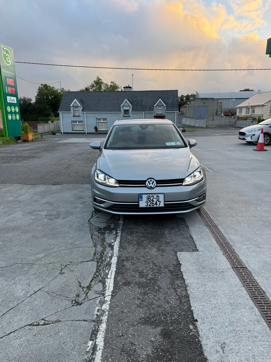 Volkswagen Golf HIGHLINE R-LINE PACK 1.4 TSI AUTO - Image 1