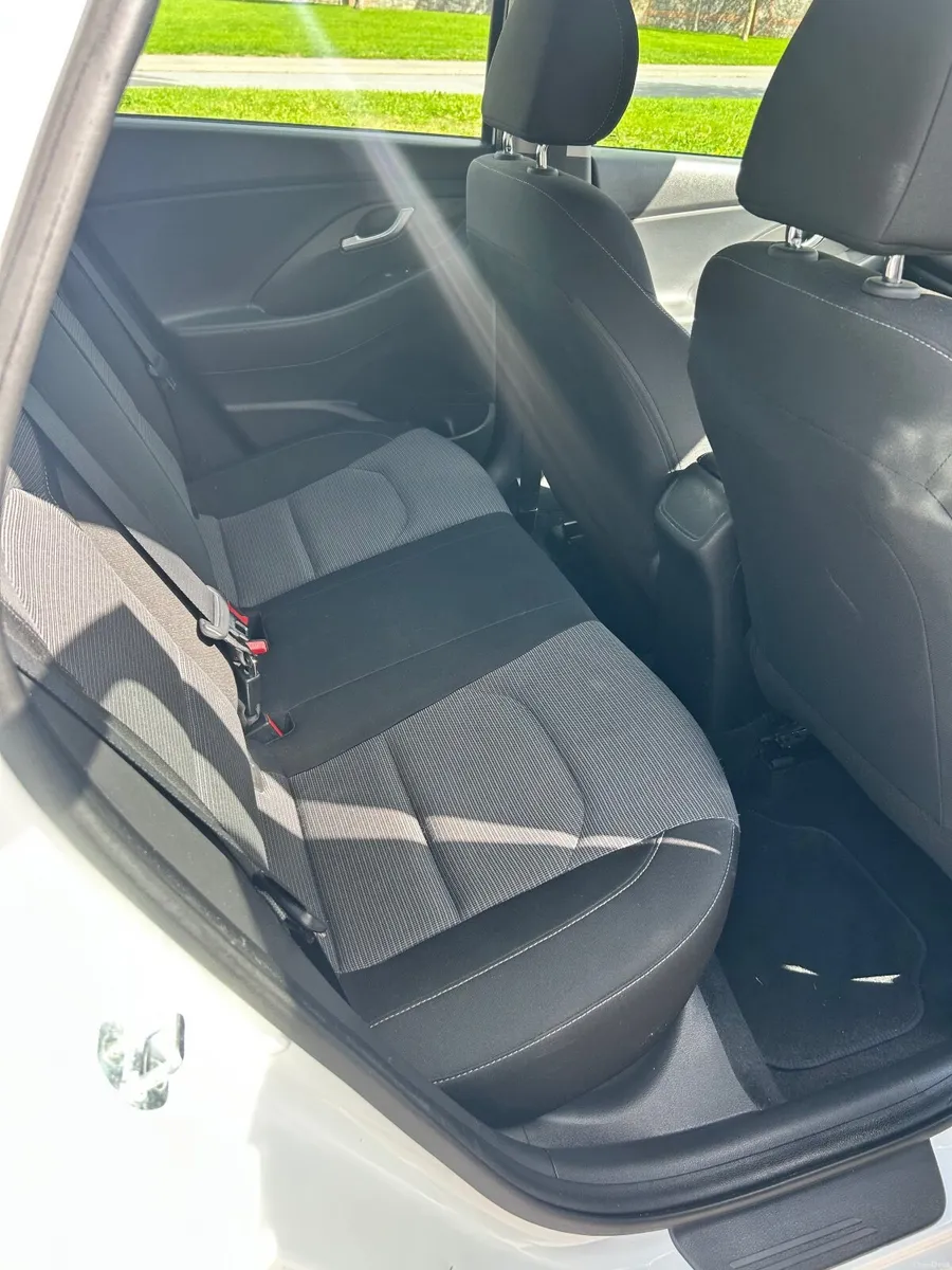 Hyundai i30 2018 - Image 6