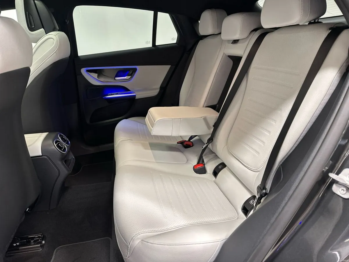 Mercedes-Benz GLC GLC220 D 4Matic Coupe AMG Line - Image 4