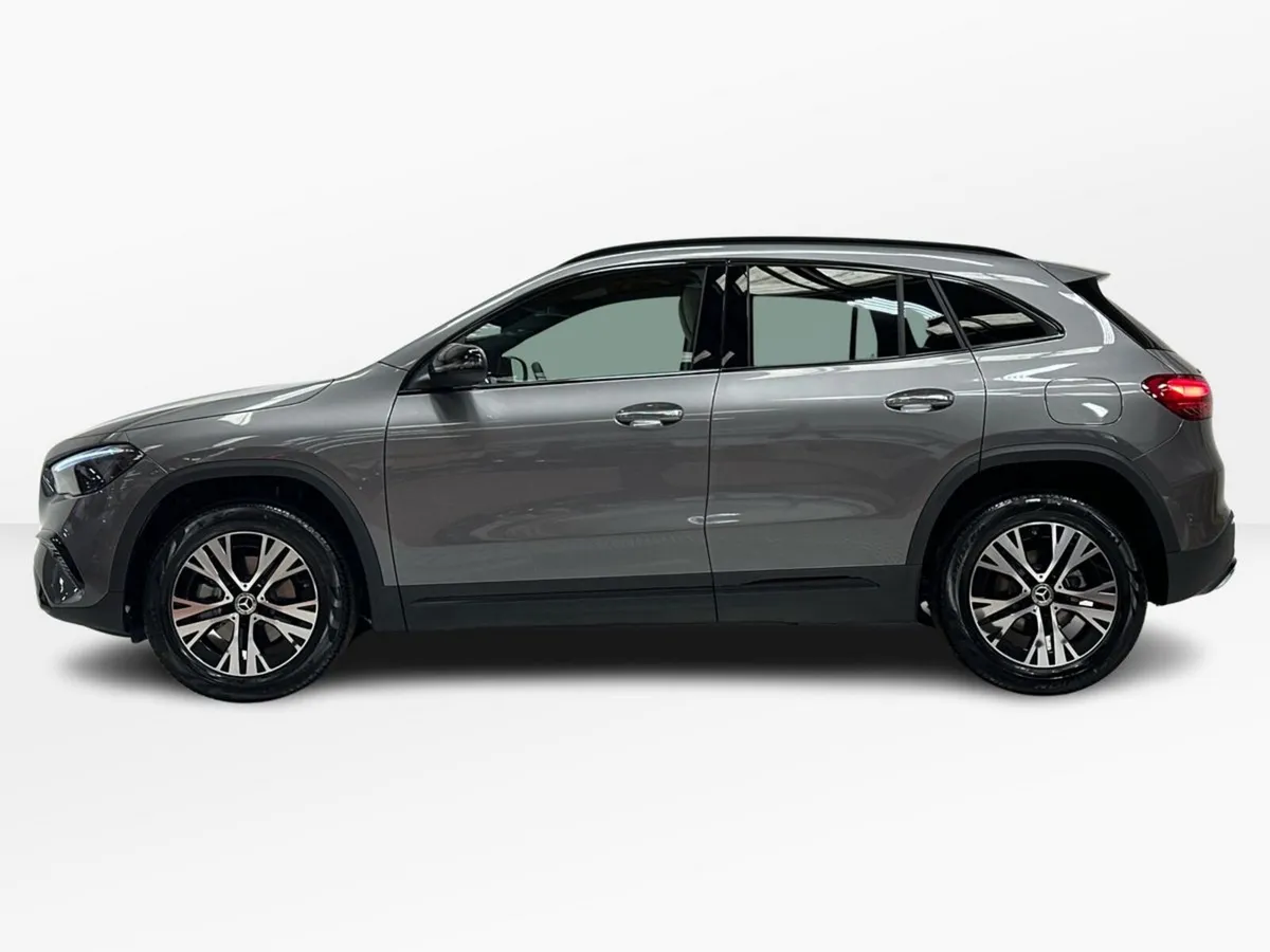 Mercedes-Benz GLA GLA180 Premium Progressive Line - Image 5