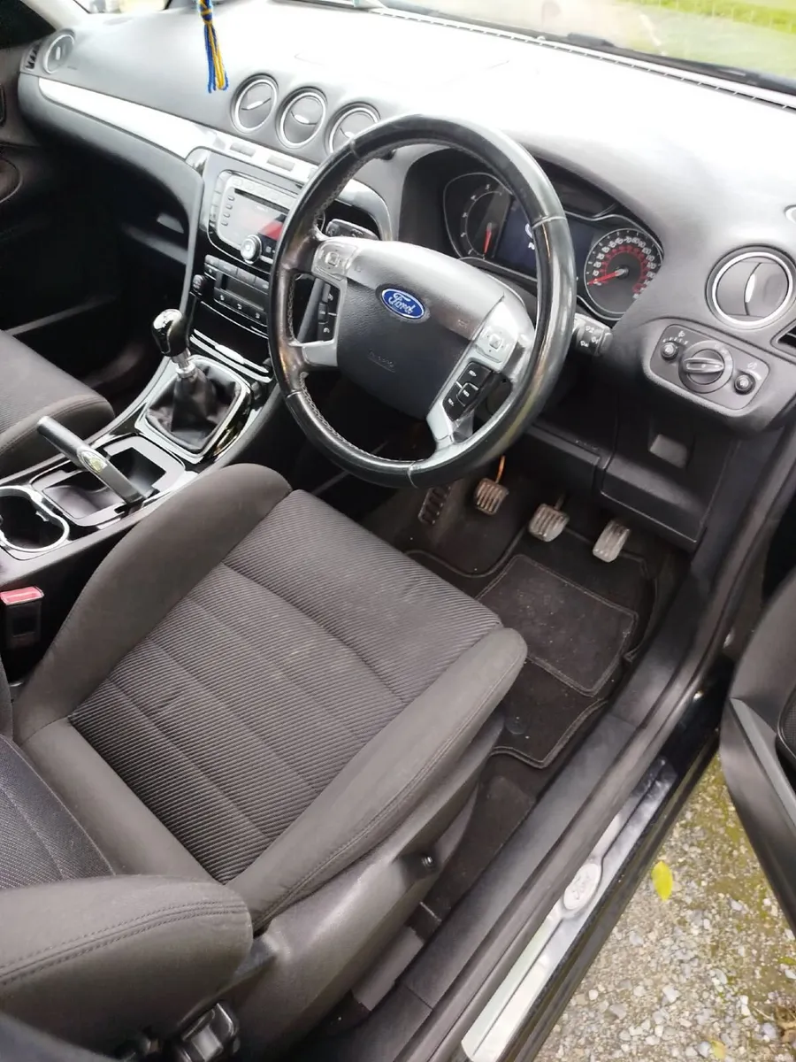 Ford S-Max TITANIUM 2014 low mileage - Image 5