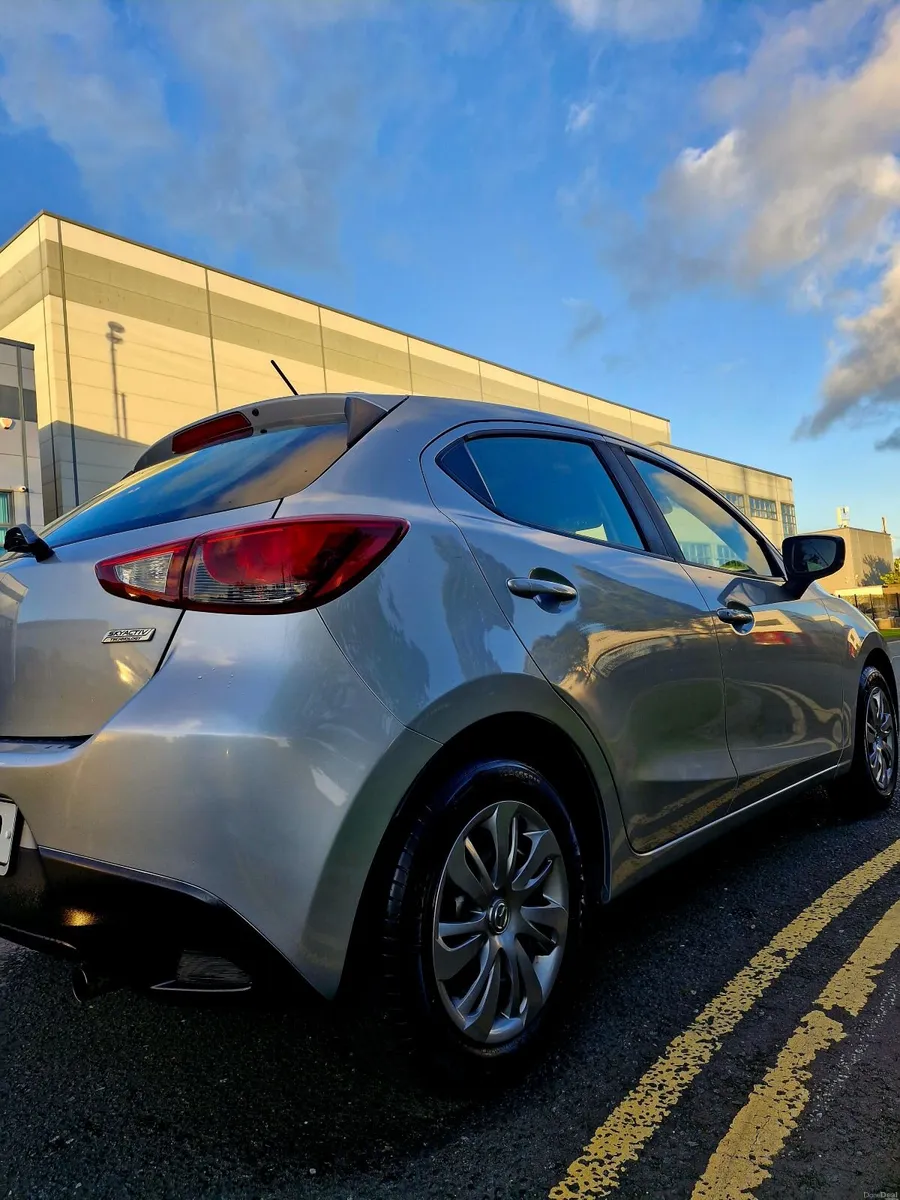 Mazda Demio 2017, automatic , petrol - Image 6