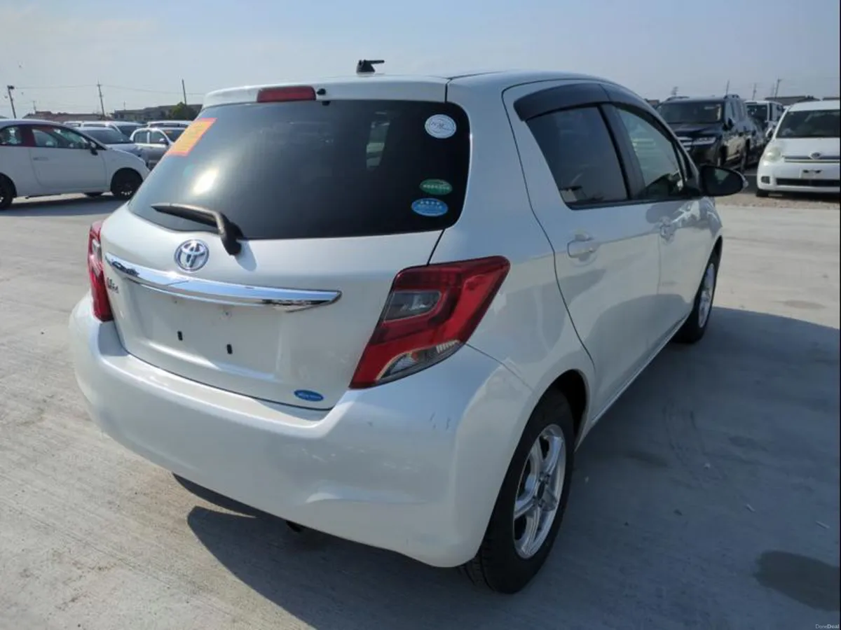 2016 TOYOTA YARIS/VITZ AUTO 1.3PETROL - Image 4