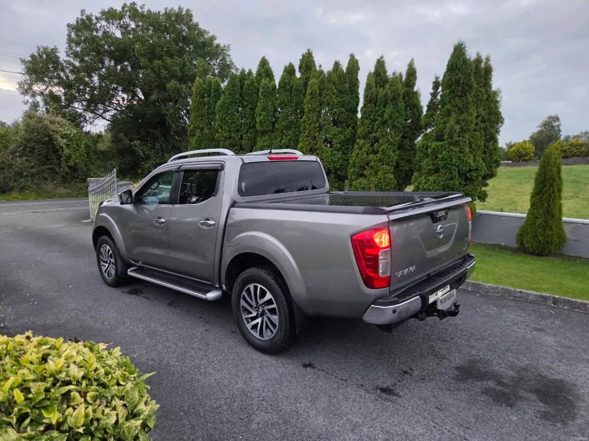 2017 Nissan Navara Auto - Image 6