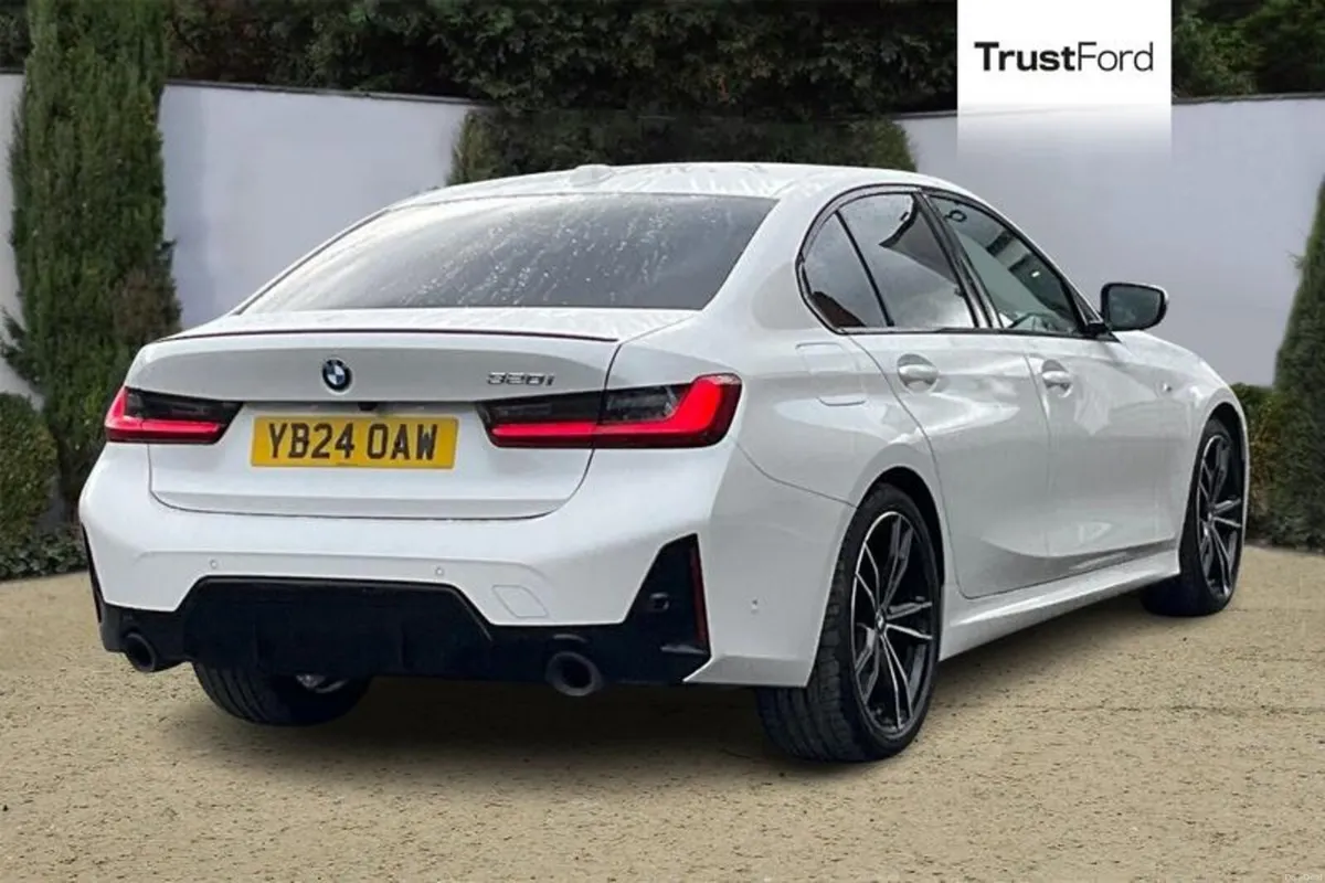 BMW 3-Series 320i M Sport 4dr Step Auto [Pro Pack] - Image 4