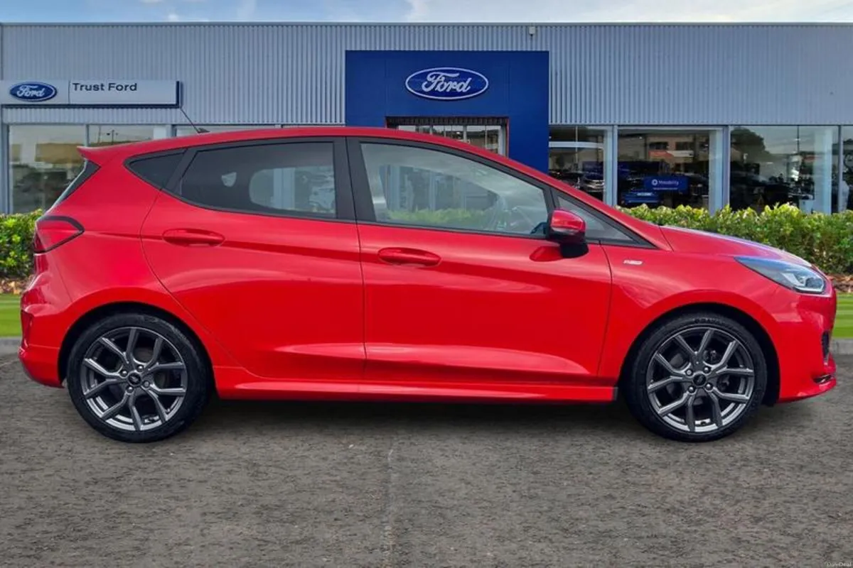 Ford Fiesta 1.0 EcoBoost ST-Line 5dr - CRUISE CONT - Image 3