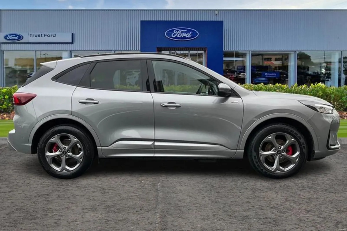 Ford Kuga 2.5 PHEV ST-Line 5dr CVT - Image 3
