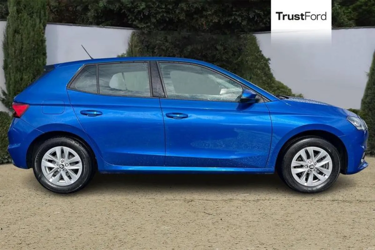 Skoda Fabia 1.0 TSI 116 SE Edition 5dr - Image 3